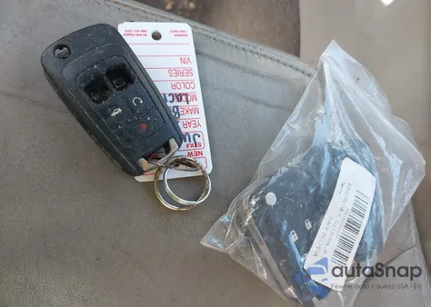 2013 Buick Lacrosse Premium 2 Group из США, поврежденный, VIN 1G4GH5E30DF298894